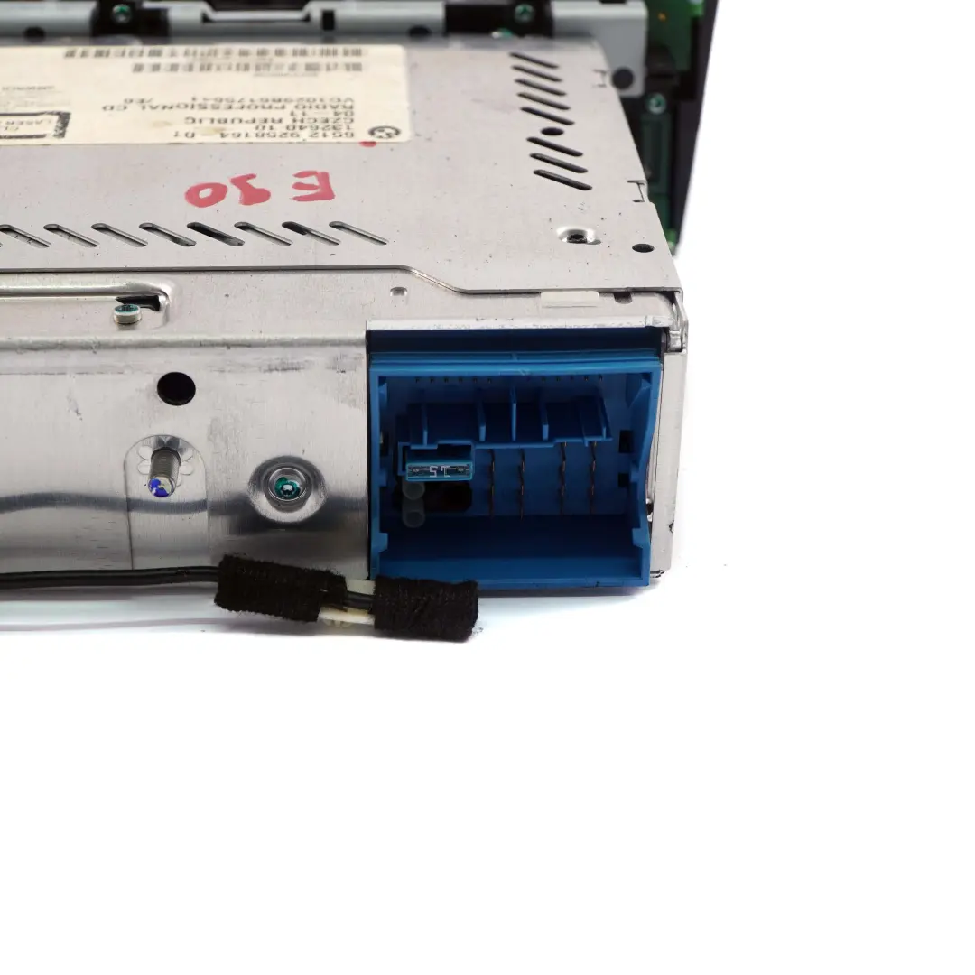 Radio Professional CD do BMW E81 E82 E87 E90 E91 E92 o numerze 9343198 BMW E81 E82 E87 E90 E91 E92 Radio Professional CD - SKU 9258164 - Numer Części 9343198