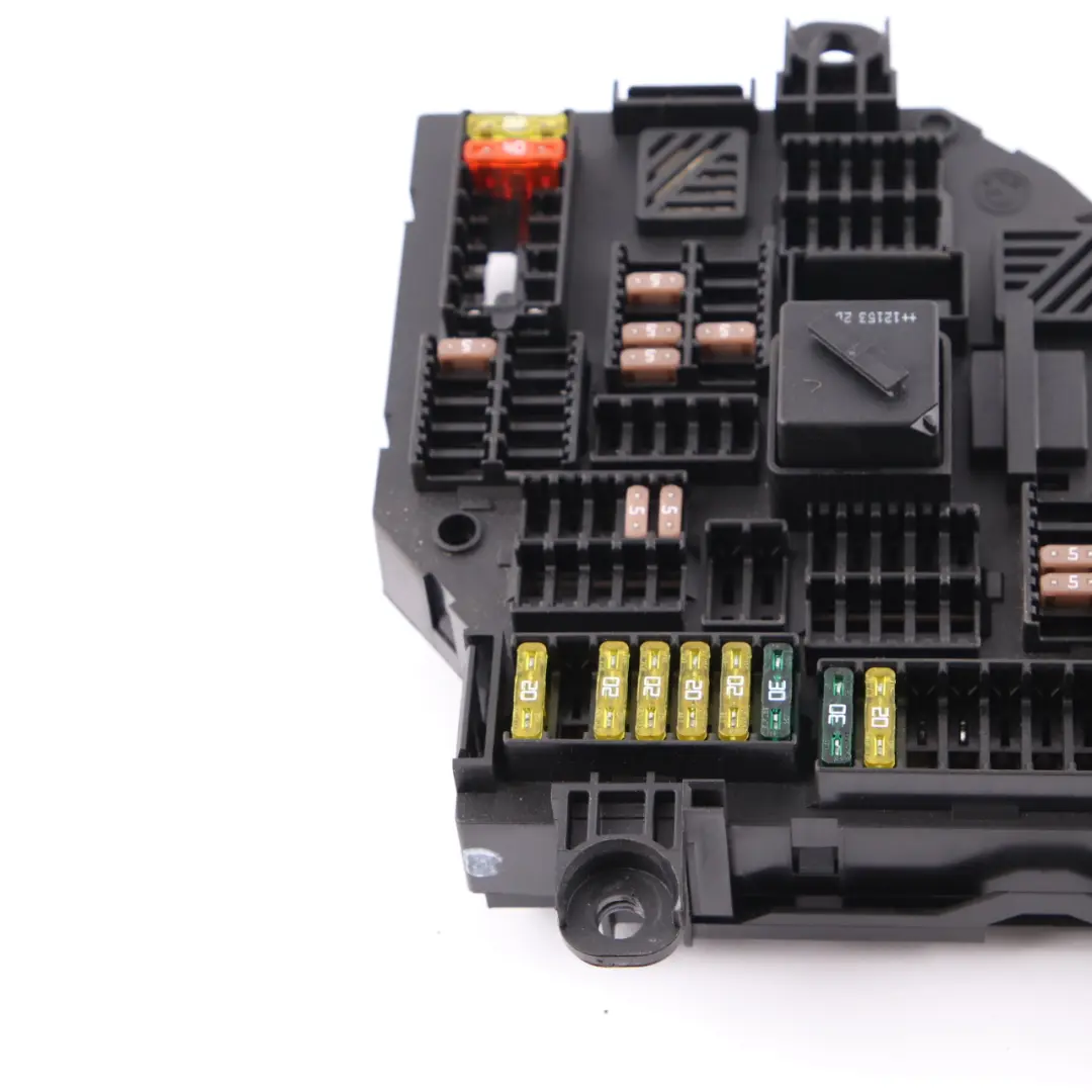 Boîte Distribution Puissance Unité Contrôle Arrière 9234424 pour BMW F10 F11 à propos du numéro de pièce 9259468 BMW F10 F11 Boîte Distribution Puissance Unité Contrôle Arrière 9234424 - SKU 9259468 - Numéro de pièce 9259468