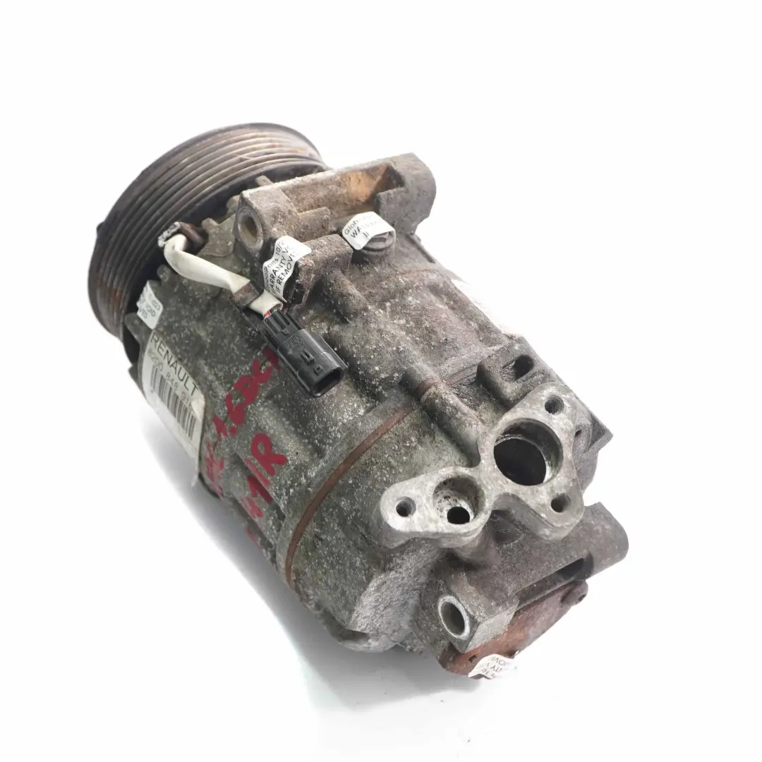 Conditioning Compressor A/C Pump to Renault Trafic Master 3 Air with Part number 926008411R Renault Trafic Master 3 Air Conditioning Compressor A/C Pump - SKU 926008411R - Part number 926008411R