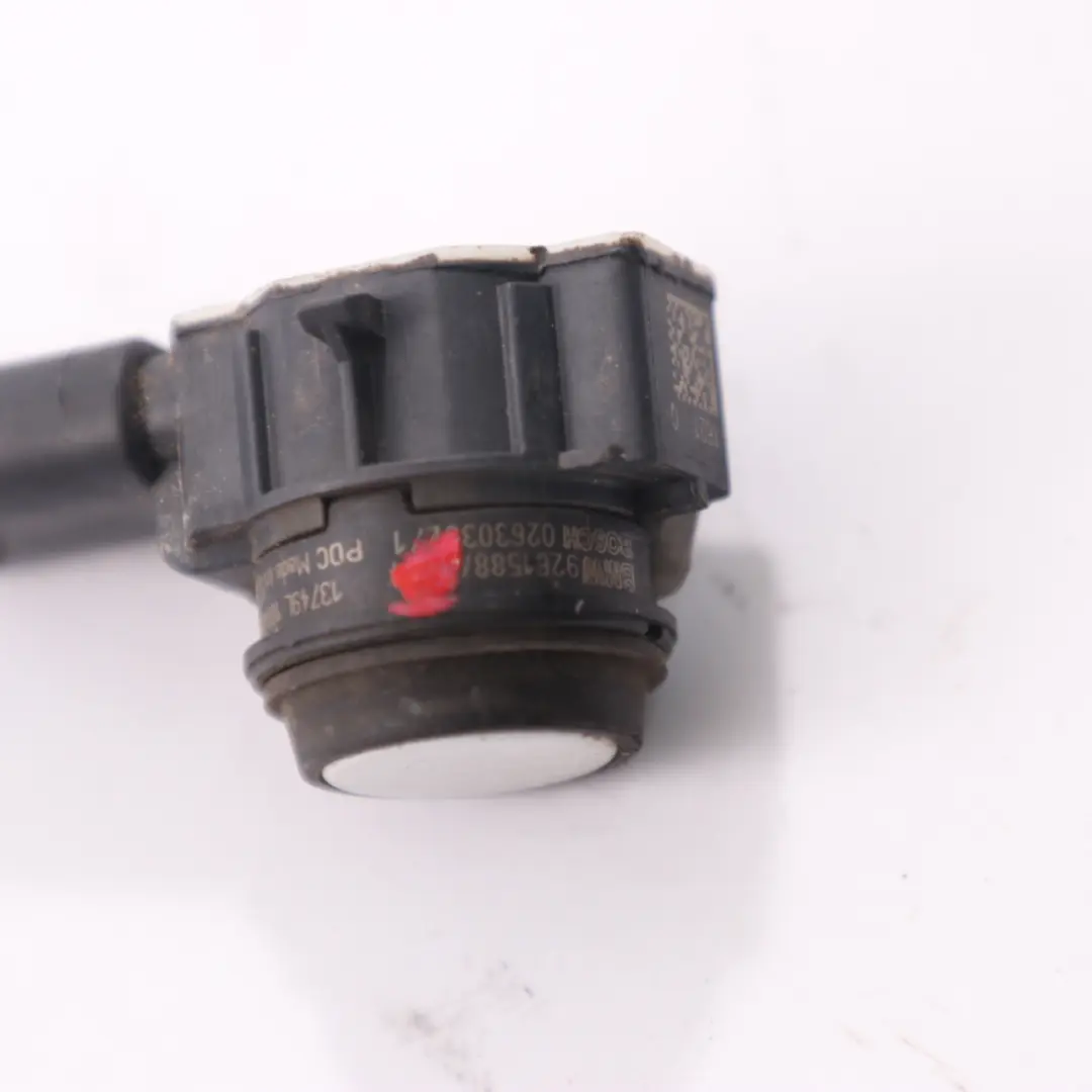 BMW F20 F30 Einpark Sensor Stoßstange Vorne PDC Mineral White A96 - SKU 9261588-MW - Teilenummer 9261588