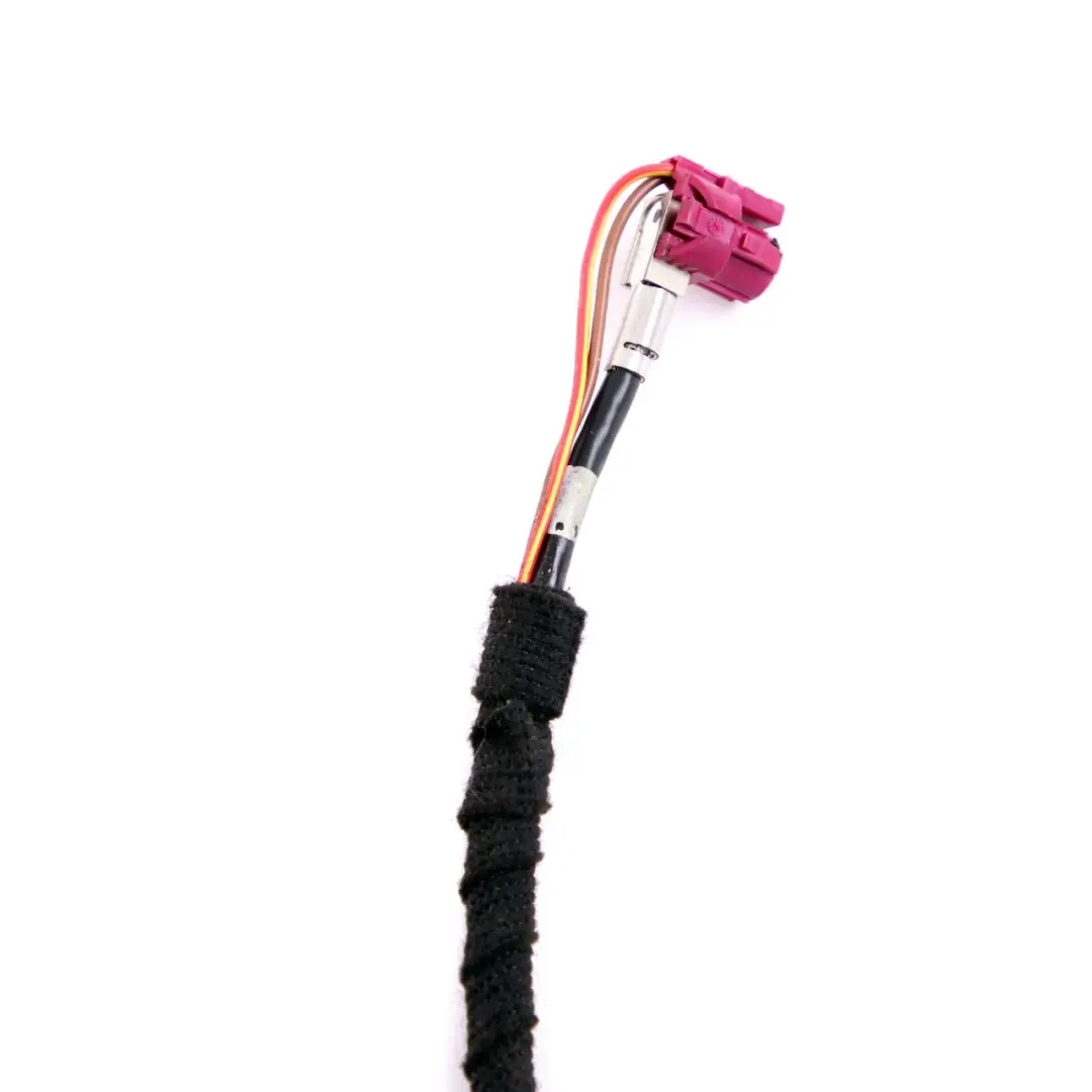 Connecting Line CID/HU-H Cable to BMW F30 F31 F32 with Part number 9261850 BMW F30 F31 F32 Connecting Line CID/HU-H Cable - SKU 9261850 - Part number 9261850