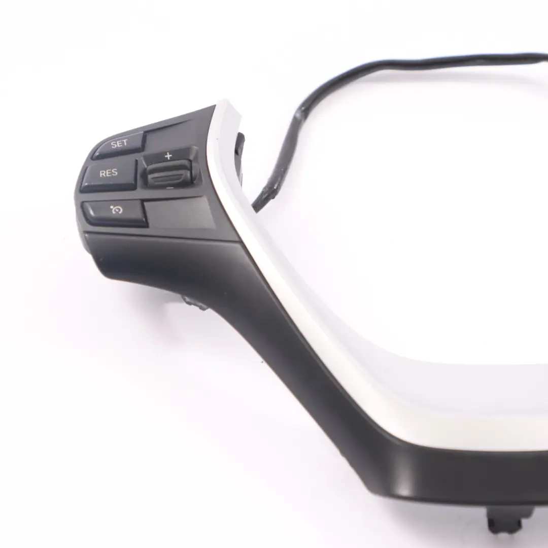 Przełączniki Kierownicy Sport do BMW F20 F30 o numerze 9261861 BMW F20 F30 Przełączniki Kierownicy Sport - SKU 9261861-1 - Numer Części 9261861