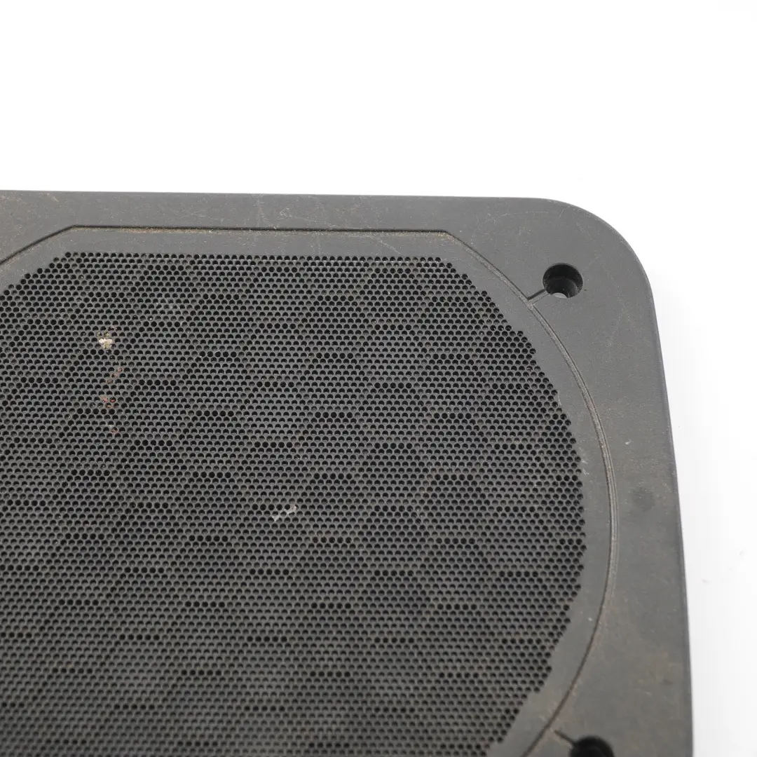 Copertura altoparlanti centrale bassi Subwoofer per Mini F60 BMW F45 F39 con numero di parte 9265334 Mini F60 BMW F45 F39 Copertura altoparlanti centrale bassi Subwoofer - SKU 9265334 - Numero di parte 9265334