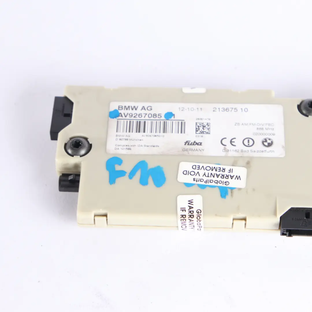 Wzmacniacz Antenowy Diversity do BMW F01 F10 F13 o numerze 9267085 BMW F01 F10 F13 Wzmacniacz Antenowy Diversity - SKU 9267085 - Numer Części 9267085