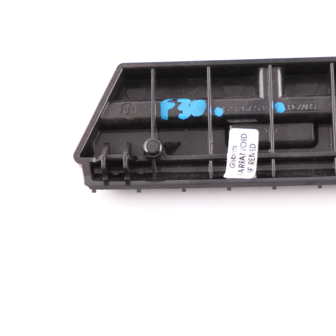 BMW F30 F31 F32 Cendrier rabattable Compartiment de garniture - SKU 9267520 - Numéro de pièce 9267520