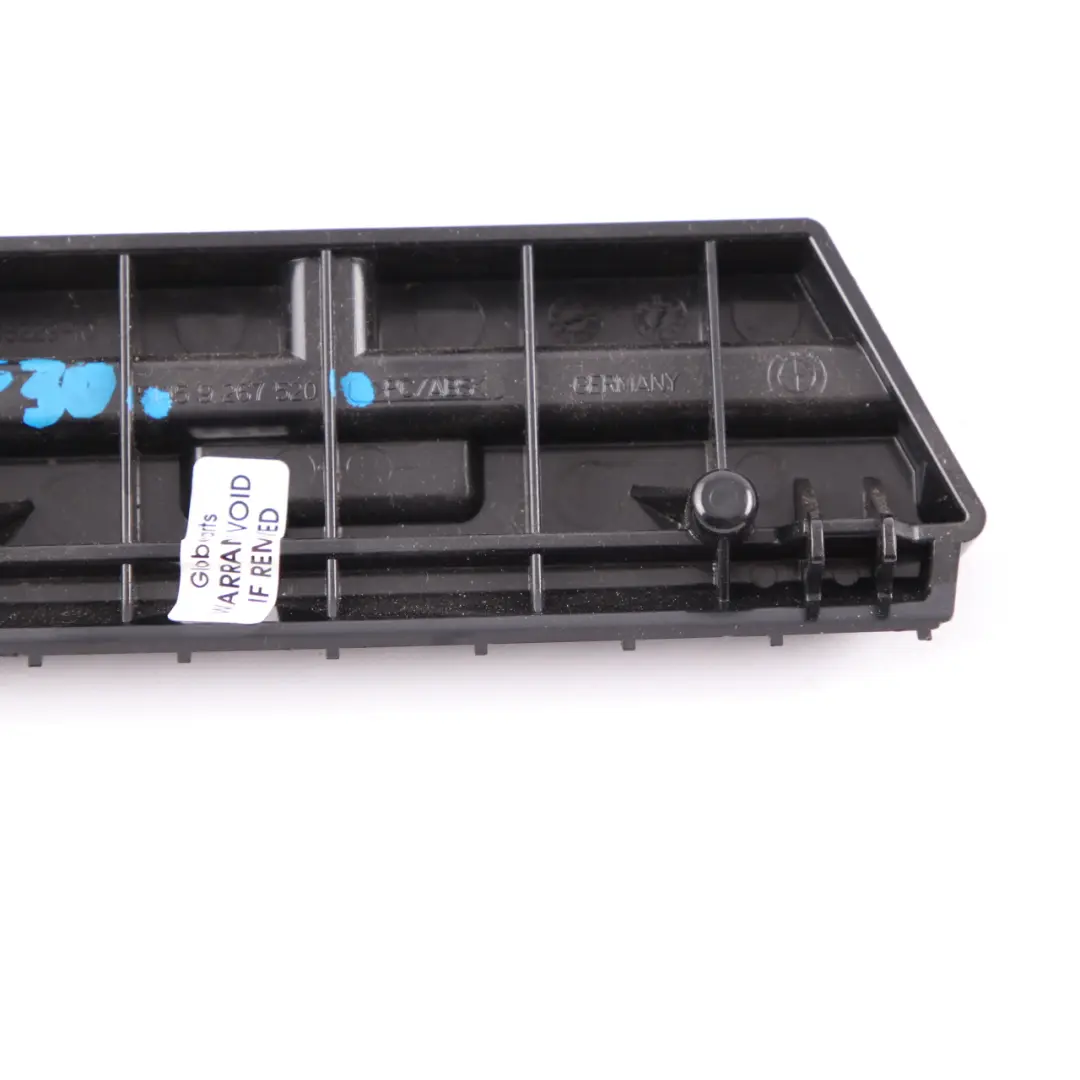 Aschenbecher Abdeckung Verkleidung für BMW F30 F31 F32 mit Teilenummer 9267520 BMW F30 F31 F32 Aschenbecher Abdeckung Verkleidung - SKU 9267520 - Teilenummer 9267520