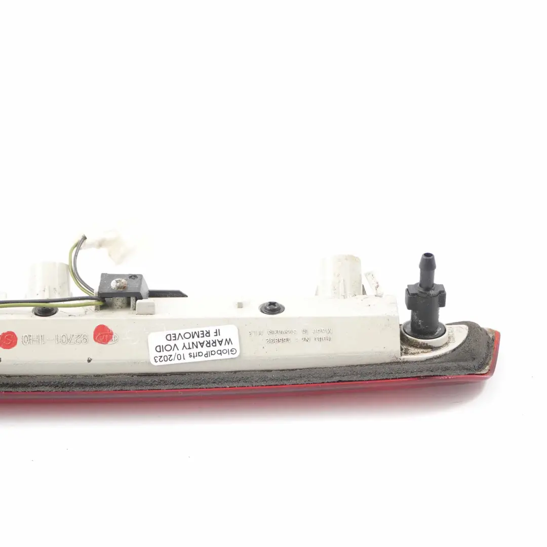 Troisième feu stop arrière Couvercle de hayon de coffre pour Kia Ceed 1 à propos du numéro de pièce 927011H0 Kia Ceed 1 Troisième feu stop arrière Couvercle de hayon de coffre - SKU 927011H0 - Numéro de pièce 927011H0