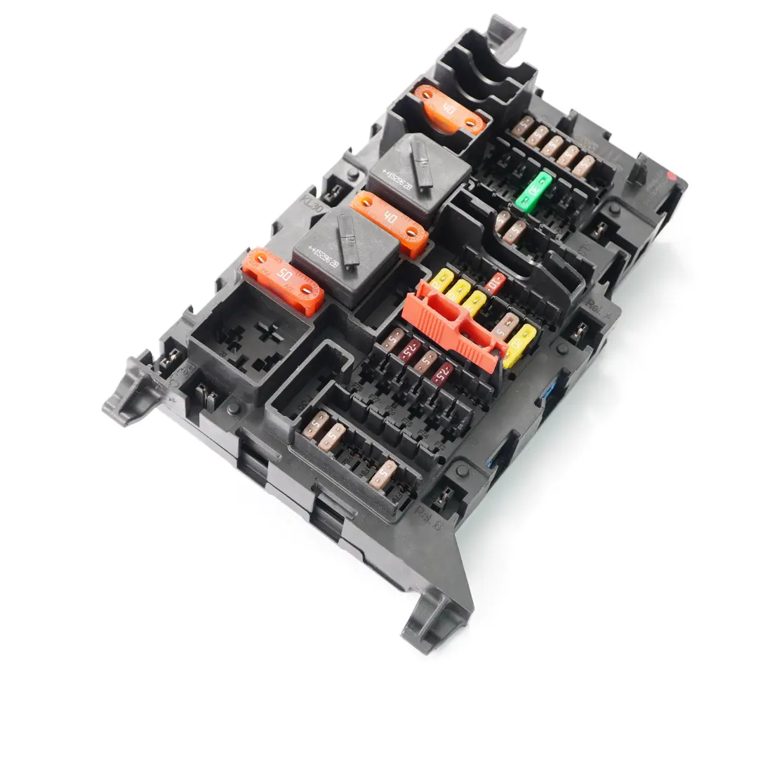 Skrzynka Bezpieczników do Mini F54 F55 F56 o numerze 9270354 Mini F54 F55 F56 Skrzynka Bezpieczników - SKU 9270354 - Numer Części 9270354