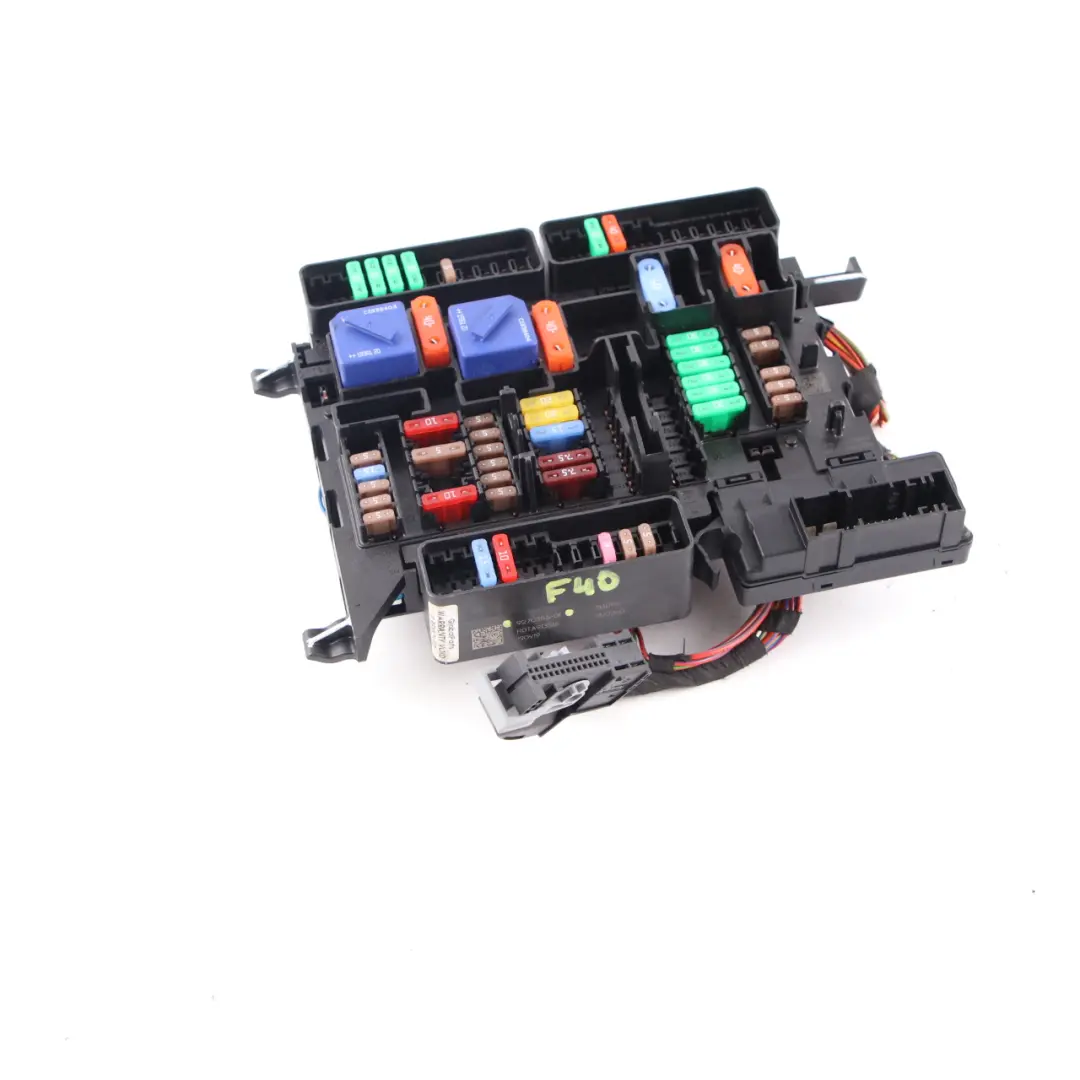 Scatola fusibili BMW F40 Mini F55 F56 Unità relè distribuzione potenza per con numero di parte 9270356 Scatola fusibili BMW F40 Mini F55 F56 Unità relè distribuzione potenza - SKU 9270356 - Numero di parte 9270356