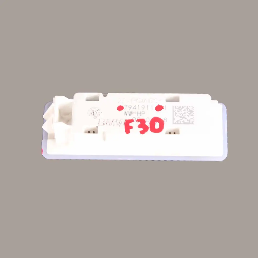 BMW E82 F01 F10 F20 F21 F30 F32 eclairage Interieur - SKU 9270505 - Numéro de pièce 9270505