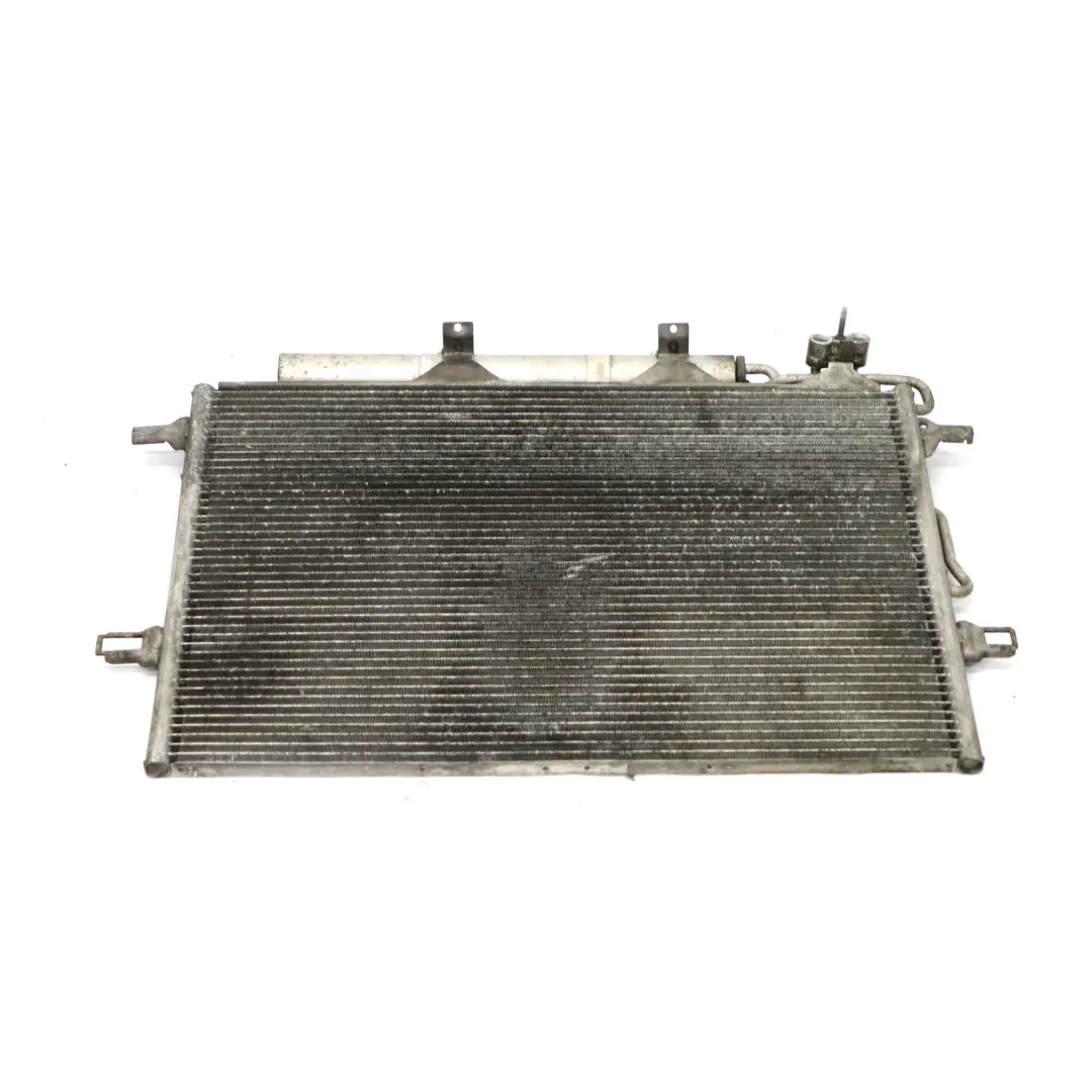 condizionata Condensatore Radiatore per BMW F45 X1 F48 Mini F54 F60 Aria con numero di parte 9271205 BMW F45 X1 F48 Mini F54 F60 Aria condizionata Condensatore Radiatore - SKU 9271205-1 - Numero di parte 9271205