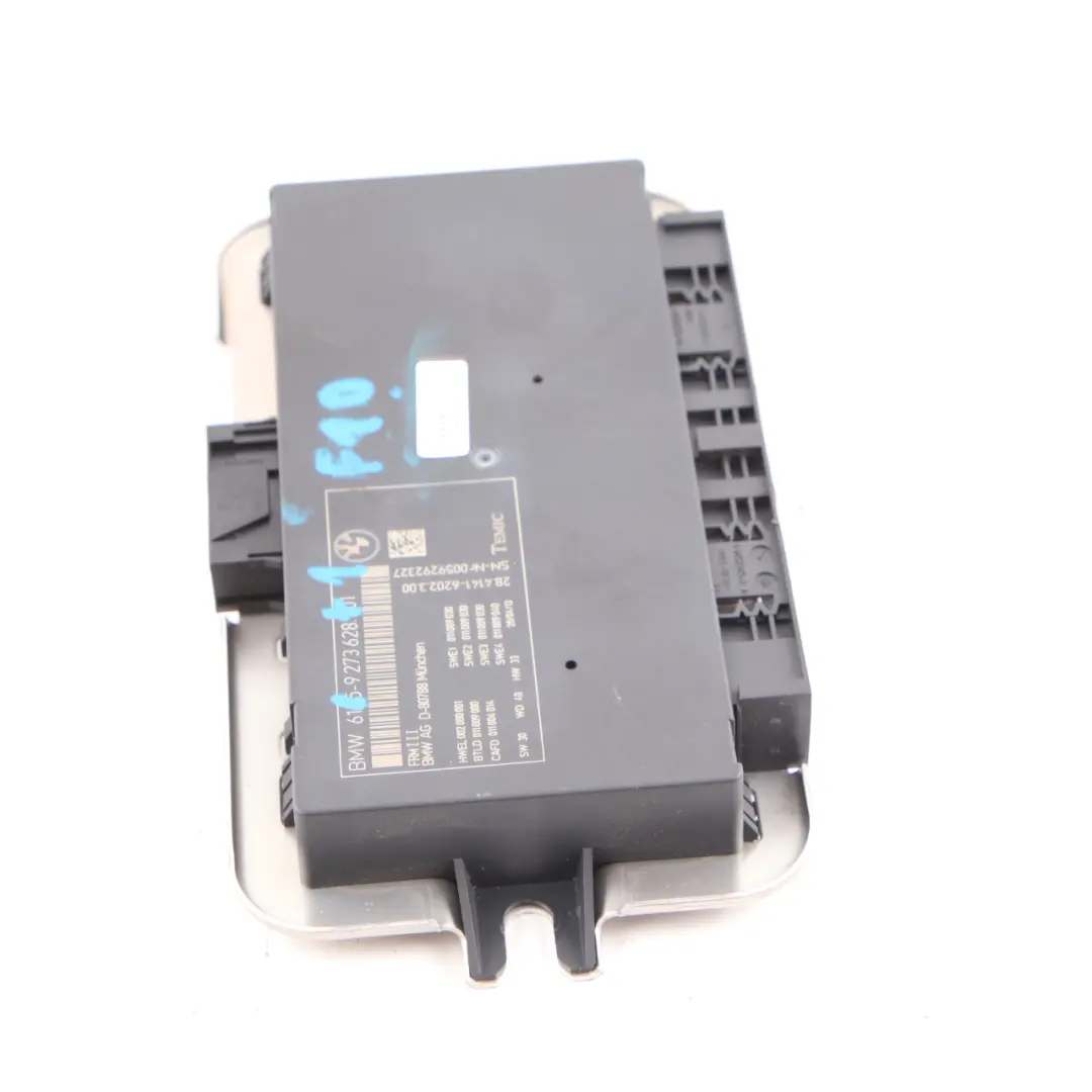 Controllo luci vano piedi Unità Modulo ECU FRM III per BMW F10 con numero di parte 9273628 BMW F10 Controllo luci vano piedi Unità Modulo ECU FRM III - SKU 9273628-1 - Numero di parte 9273628