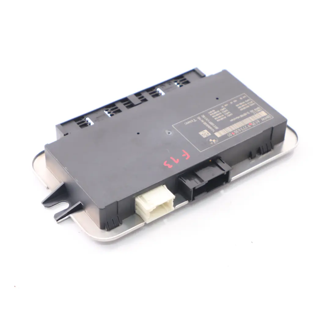 Modulo luce vano piedi Unità di controllo ECU FRM3 per BMW F13 con numero di parte 9273630 BMW F13 Modulo luce vano piedi Unità di controllo ECU FRM3 - SKU 9273630 - Numero di parte 9273630