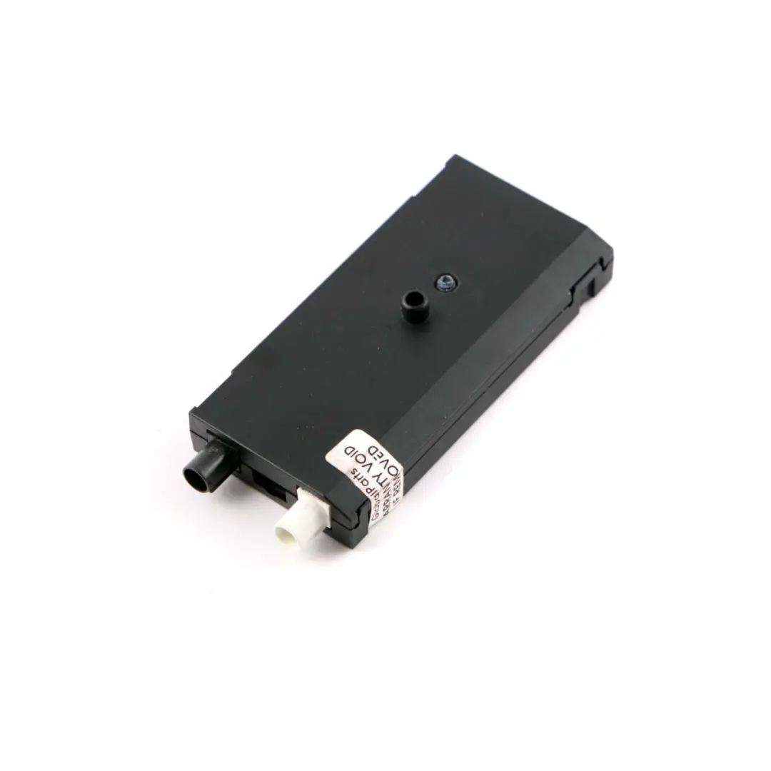 Série 4 F33 F83 M4 Antenne aérienne Unité d'amplification gauche pour BMW à propos du numéro de pièce 9273667 BMW Série 4 F33 F83 M4 Antenne aérienne Unité d'amplification gauche - SKU 9273667 - Numéro de pièce 9273667