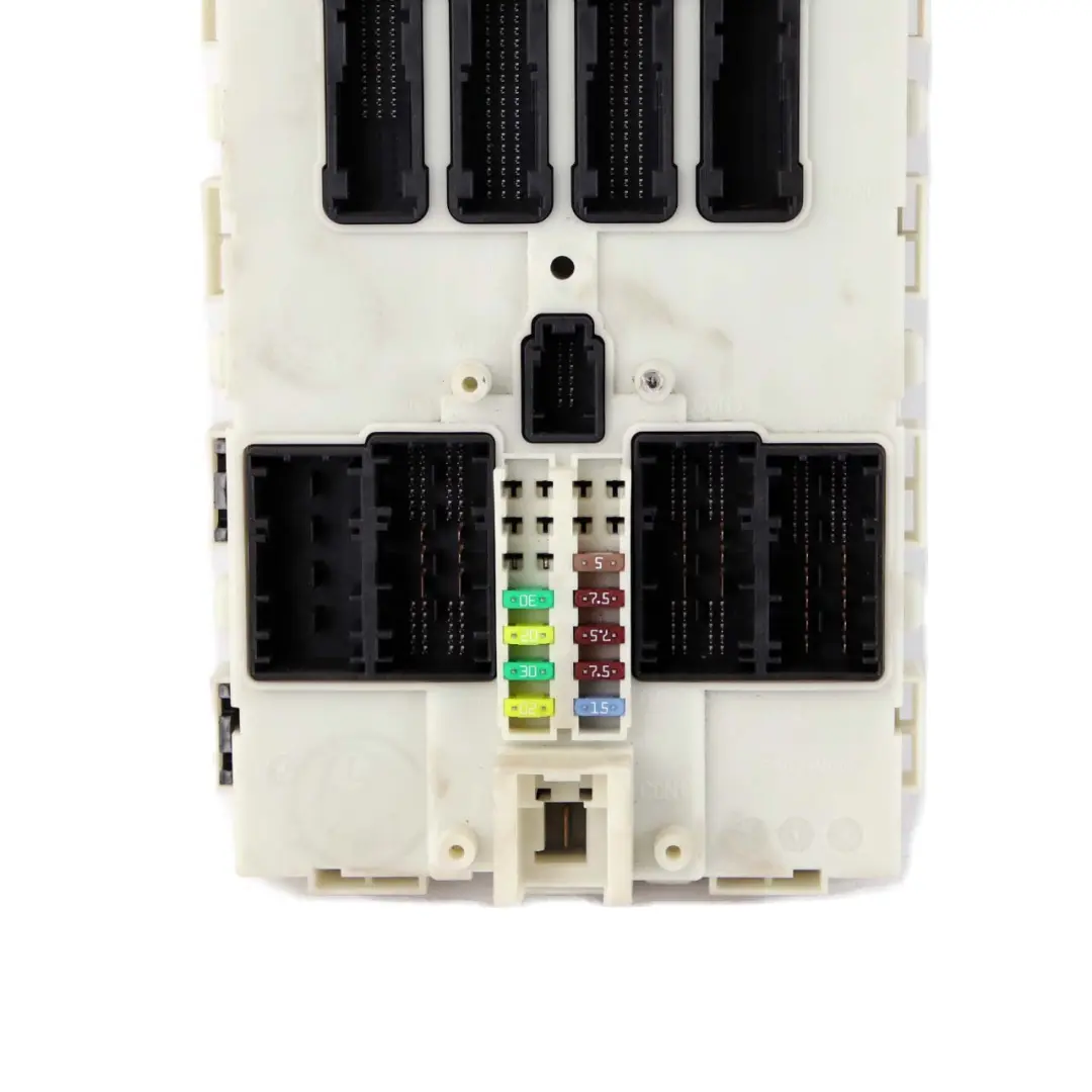 Module Control Unit FEM to BMW 1 2 3 4 Series F20 F21 F22 F30 F31 F32 F36 with Part number 9274032 BMW 1 2 3 4 Series F20 F21 F22 F30 F31 F32 F36 Module Control Unit FEM - SKU 9274032 - Part number 9274032