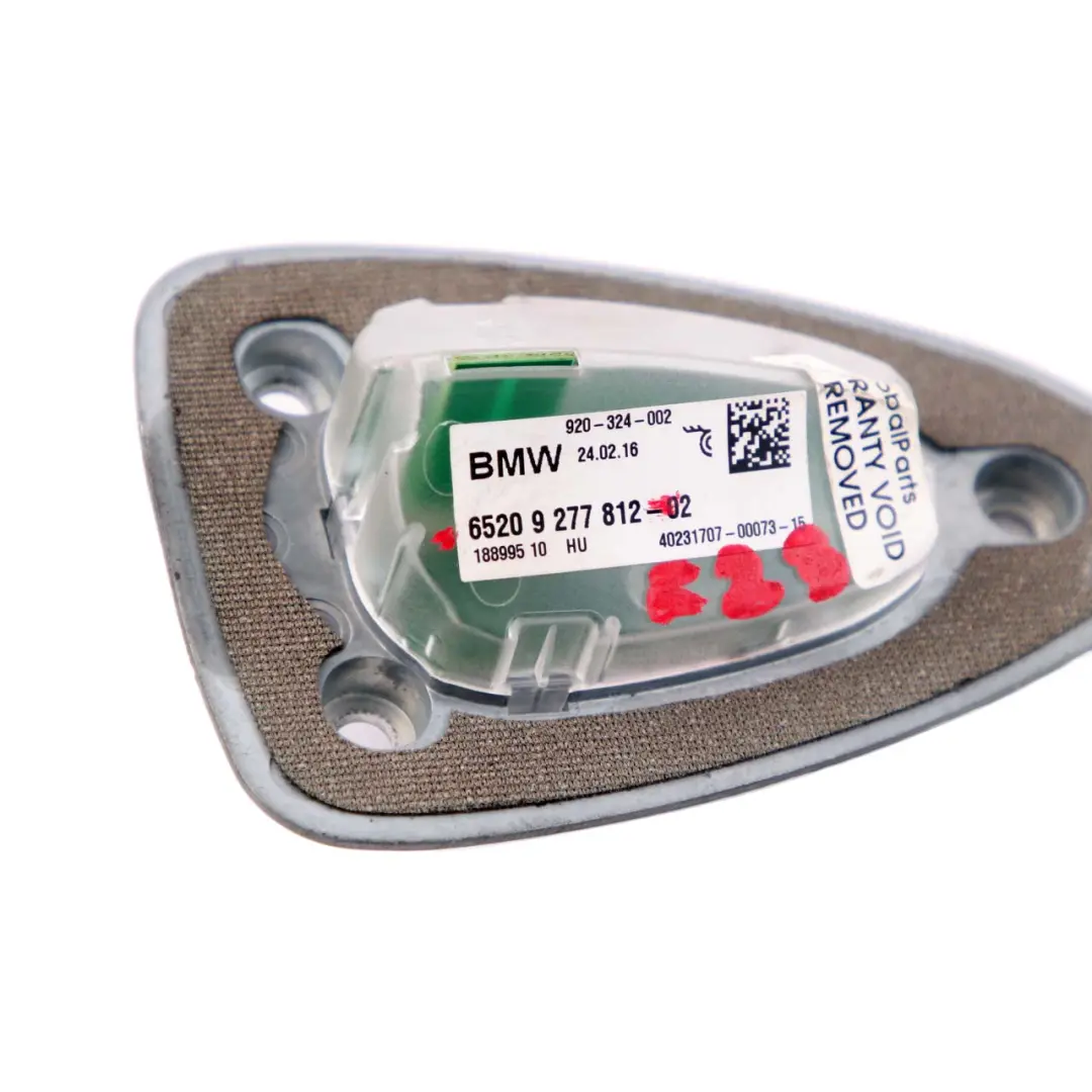 Maletero Trasero Puerta Trasera Antena DAB para BMW F23 Convertible con número de pieza 9277812 BMW F23 Convertible Maletero Trasero Puerta Trasera Antena DAB - SKU 9277812 - Número de pieza 9277812