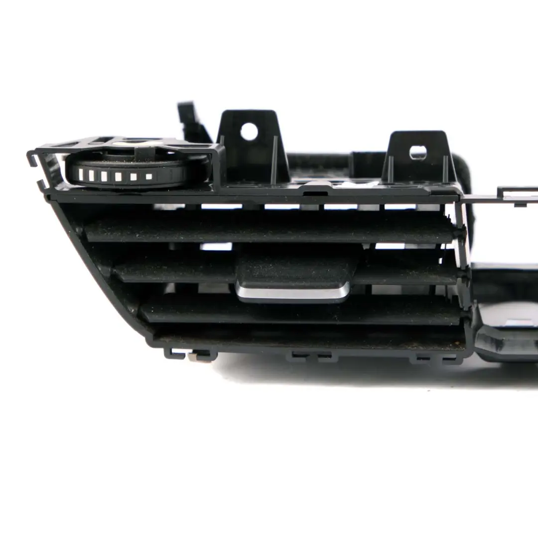 Grille d'aération BMW i3 I01 Panneau de garniture tableau bord pour à propos du numéro de pièce 9282999 Grille d'aération BMW i3 I01 Panneau de garniture tableau bord - SKU 9282999 - Numéro de pièce 9282999