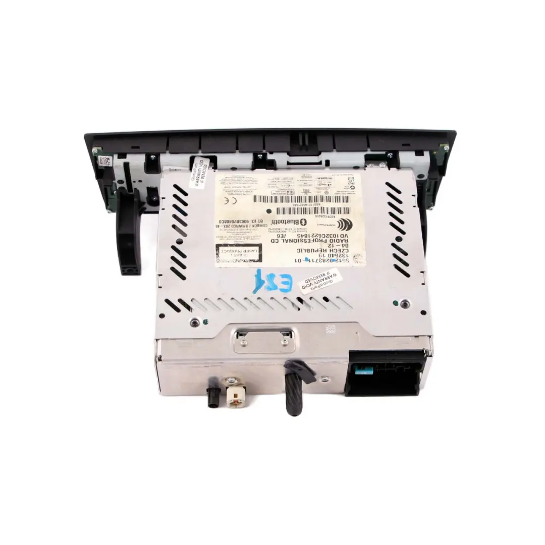 Professional CD Radio Bluetooth to BMW E81 E87 E90 E91 LCI with Part number 9289115 BMW E81 E87 E90 E91 LCI Professional CD Radio Bluetooth - SKU 9283711 - Part number 9289115