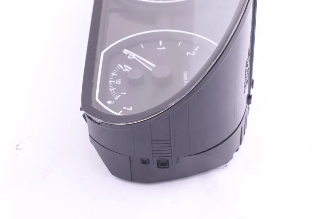 Instrument Cluster Speedo Clocks Petrol to BMW 1 Series E81 E87 E87N E88 with Part number 62109187039 BMW 1 Series E81 E87 E87N E88 Instrument Cluster Speedo Clocks Petrol - SKU 9283794 - Part number 62109187039