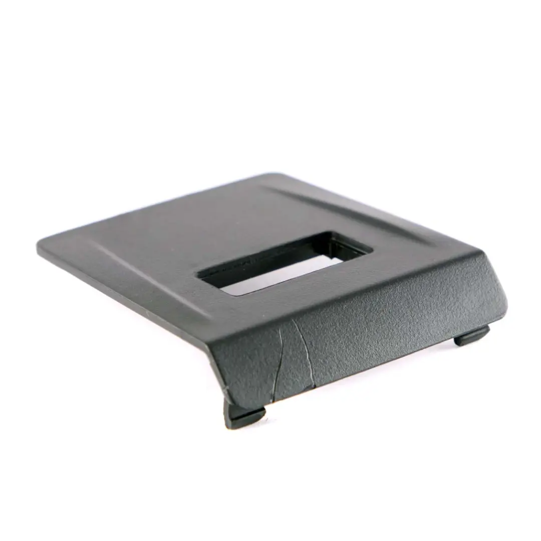 USB Couvercle connecteur femelle Couvercle connecteur mâle pour BMW F45 F46 à propos du numéro de pièce 9284253 BMW F45 F46 USB Couvercle connecteur femelle Couvercle connecteur mâle - SKU 9284253 - Numéro de pièce 9284253