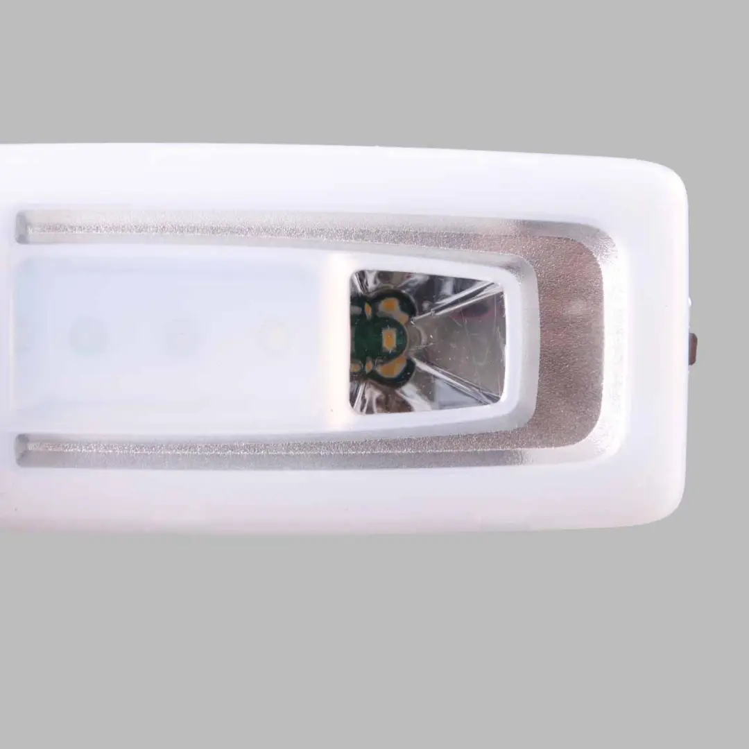 BMW X1 F48 X5 F15 Feu arrière Lampe Lecture Intérieure LED Gauche Droite - SKU 9288995 - Numéro de pièce 9288995