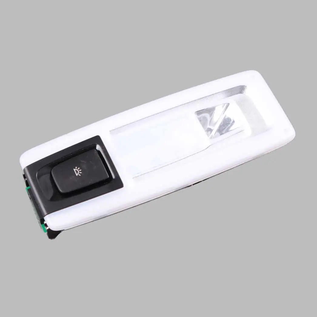 Lampa Wewnętrzna Kabiny LED do BMW X1 F48 X5 F15 o numerze 9288995 BMW X1 F48 X5 F15 Lampa Wewnętrzna Kabiny LED - SKU 9288995 - Numer Części 9288995