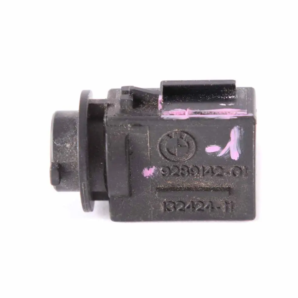 A/C Sensor Air Conditioning AUC to MINI Cooper F55 F56 F57 F60 with Part number 9289142 MINI Cooper F55 F56 F57 F60 A/C Sensor Air Conditioning AUC - SKU 9289142-1 - Part number 9289142