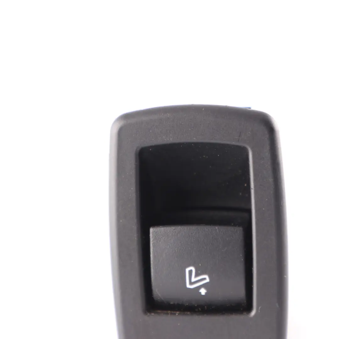 Interruttore rilascio regolazione schienale destro per BMW F45 X1 F48 con numero di parte 9290729 BMW F45 X1 F48 Interruttore rilascio regolazione schienale destro - SKU 9290729-1 - Numero di parte 9290729