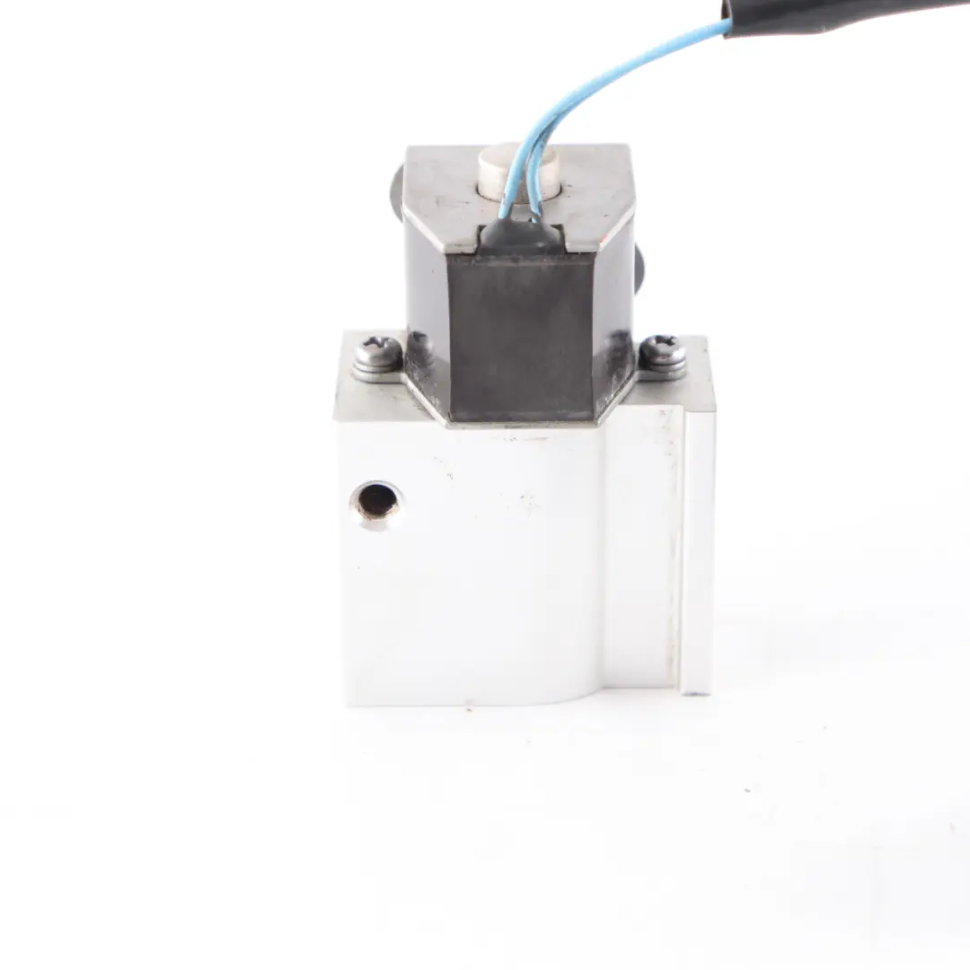 Expansion Valve Air Conditioning Refrigerant Electric Heater to BMW i3 I01 with Part number 9292571 BMW i3 I01 Expansion Valve Air Conditioning Refrigerant Electric Heater - SKU 9292571 - Part number 9292571