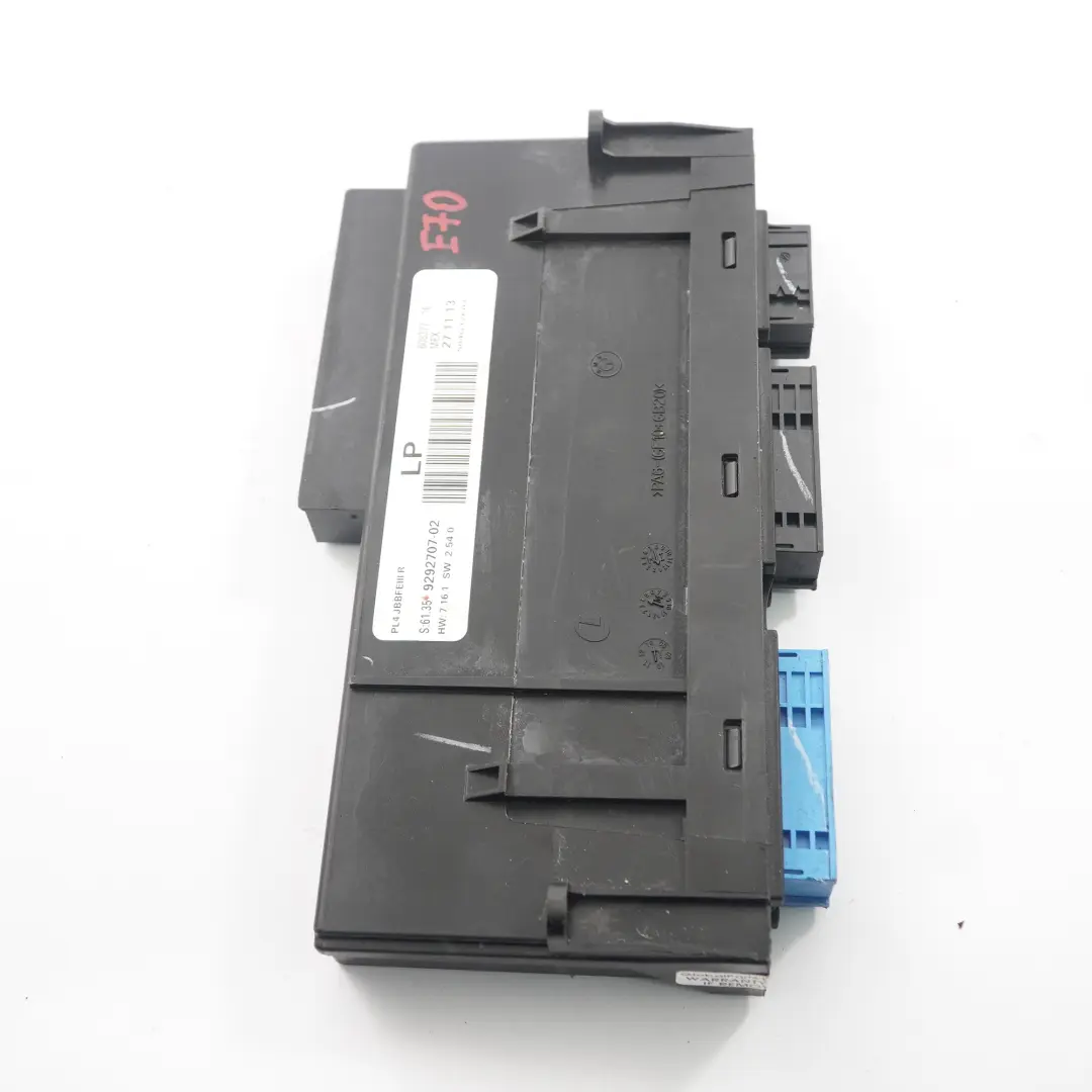 Caja conexiones módulo control carrocería PL4 JBBFEIII R ECU para BMW X5 E70 con número de pieza 9292707 BMW X5 E70 Caja conexiones módulo control carrocería PL4 JBBFEIII R ECU - SKU 9292707 - Número de pieza 9292707