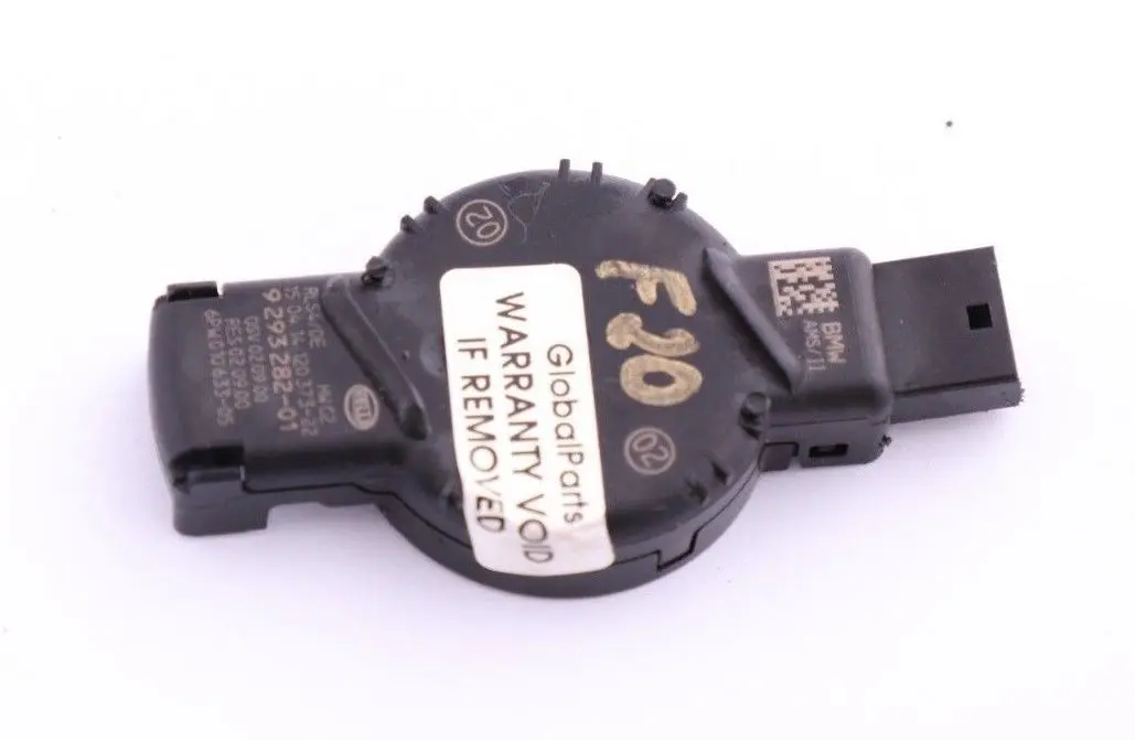Sensore Solare Luce Pioggia per BMW F20 F21 F22 F30 F31 F32 con numero di parte 9293282 BMW F20 F21 F22 F30 F31 F32 Sensore Solare Luce Pioggia - SKU 9293282 - Numero di parte 9293282