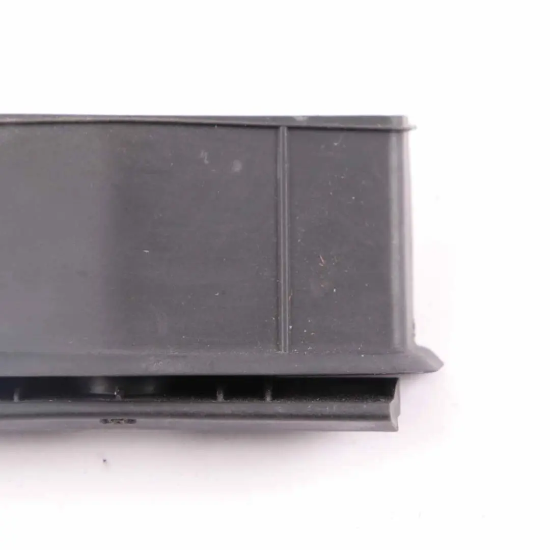 Pannello di copertura del condotto del cavo per BMW F45 Active Tourer con numero di parte 9293294 BMW F45 Active Tourer Pannello di copertura del condotto del cavo - SKU 9293294 - Numero di parte 9293294