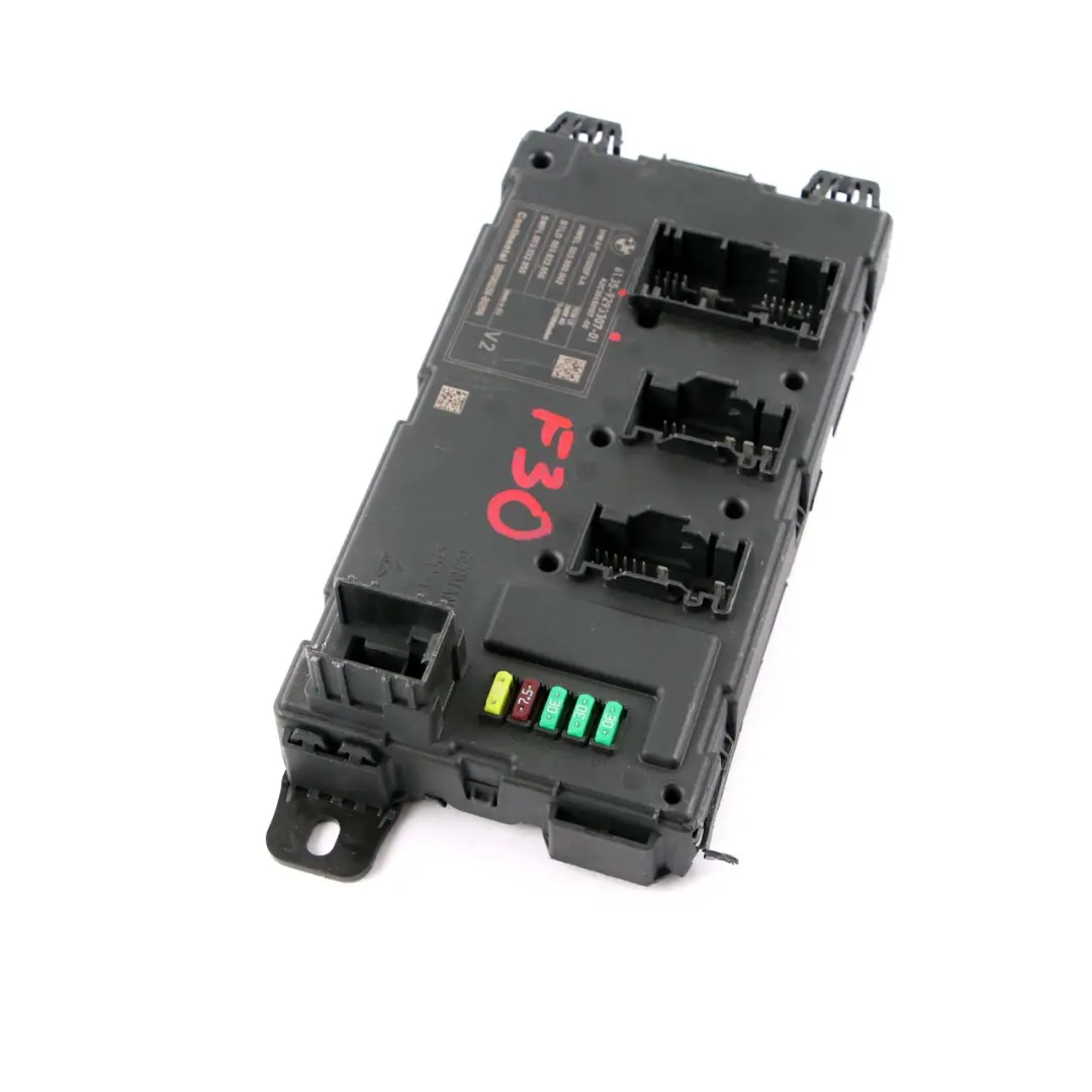 REM Modulo Electronico Trasero Caja Fusibles Unidad Control V2 para BMW F30 con número de pieza 9293307 BMW F30 REM Modulo Electronico Trasero Caja Fusibles Unidad Control V2 - SKU 9293307 - Número de pieza 9293307