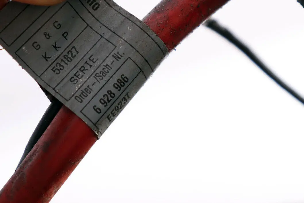 E63N E64 LCI Battery Cable Lead Positive Underfloor to BMW 6 Series E63 with Part number 6927704 BMW 6 Series E63 E63N E64 LCI Battery Cable Lead Positive Underfloor - SKU 9297282 - Part number 6927704