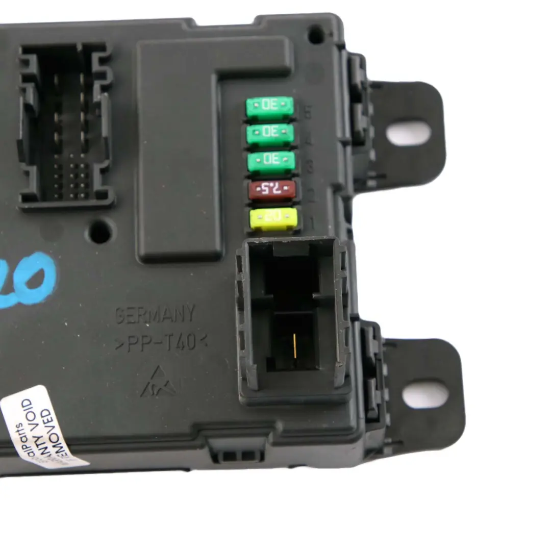 Electronic Module BMW F20 REM Fuse Box Control Unit V1 to Rear with Part number 9298958 Rear Electronic Module BMW F20 REM Fuse Box Control Unit V1 - SKU 9298958 - Part number 9298958