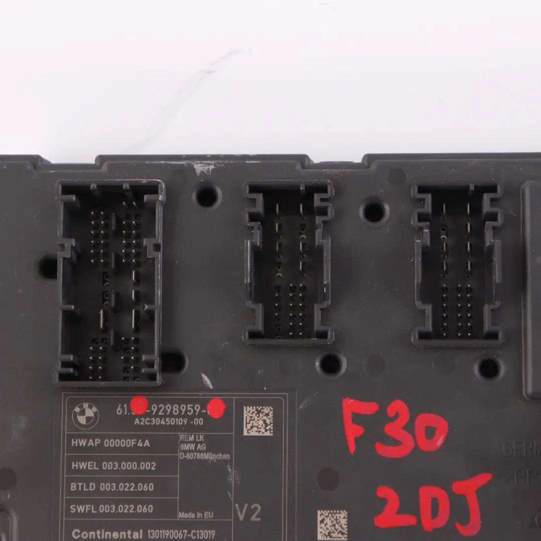 BMW F20 F21 F30 F31 Módulo Electrónico Trasero Caja Fusibles V2 REM - SKU 9298959 - Número de pieza 9298959