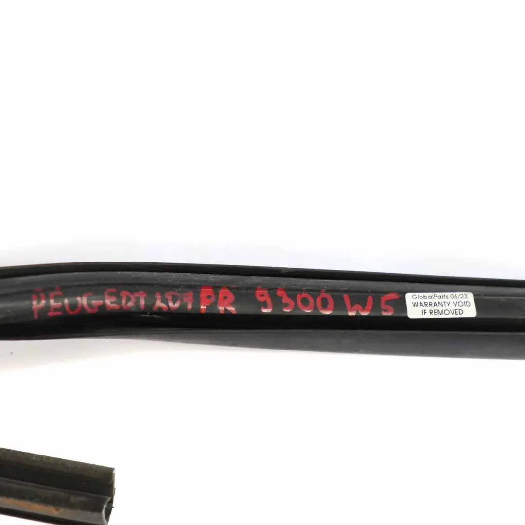 Peugeot 207 Window Seal Front Door Right O/S Frame Gasket Rubber - SKU 9300W5 - Part number 9300W5