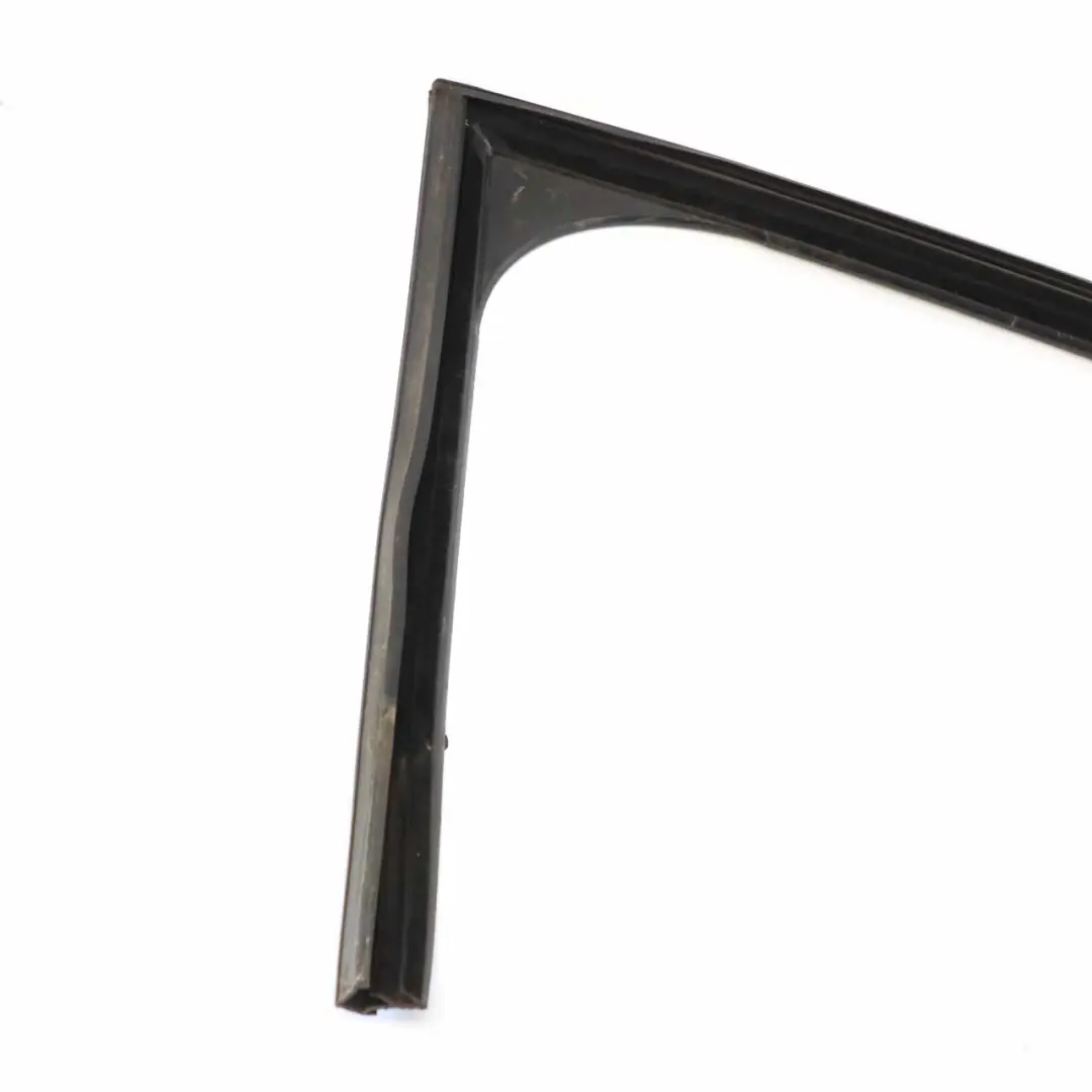 Canal Junta de Sellado Puerta Delantera Derecha para Peugeot 3008 con número de pieza 9300X7 Peugeot 3008 Canal Junta de Sellado Puerta Delantera Derecha - SKU 9300X7 - Número de pieza 9300X7