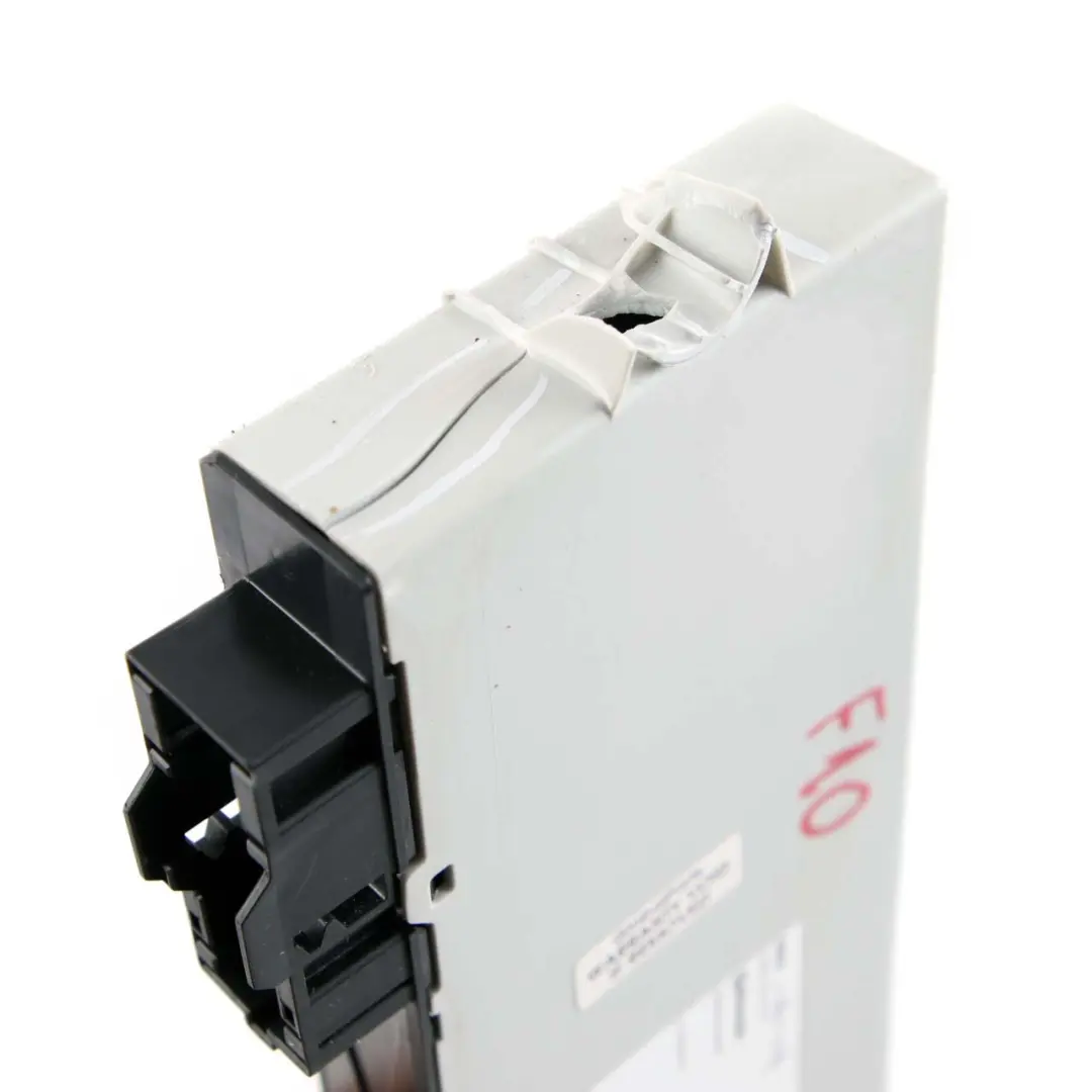 CAS4 Control Unit Key Reading Module to BMW 5 Series F07 F10 F11 with Part number 9301523 BMW 5 Series F07 F10 F11 CAS4 Control Unit Key Reading Module - SKU 9301523 - Part number 9301523