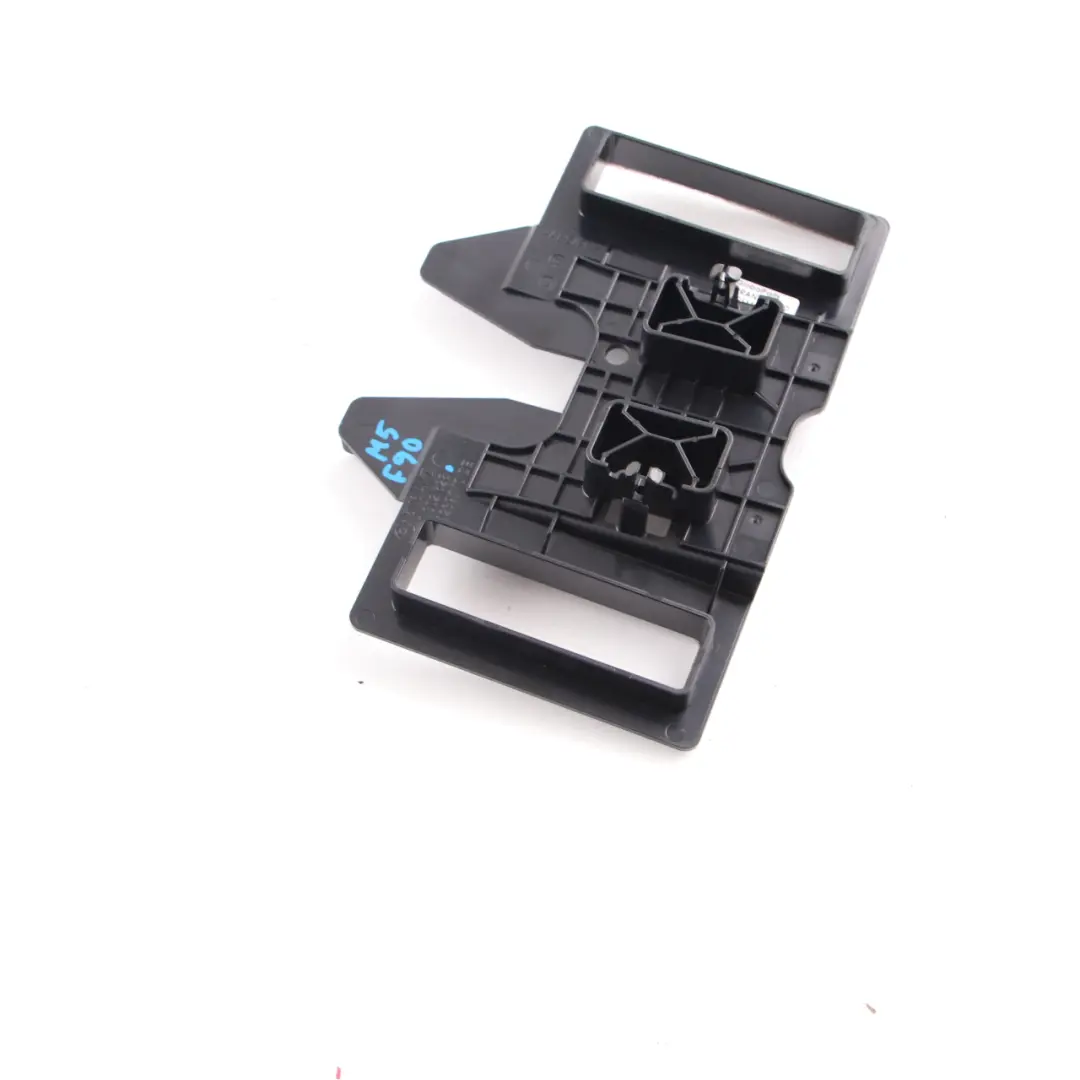 Duct Bracket BMW G30 G31 Adapter Plate Air Channel Center Console to Air with Part number 9302628 Air Duct Bracket BMW G30 G31 Adapter Plate Air Channel Center Console - SKU 9302628 - Part number 9302628