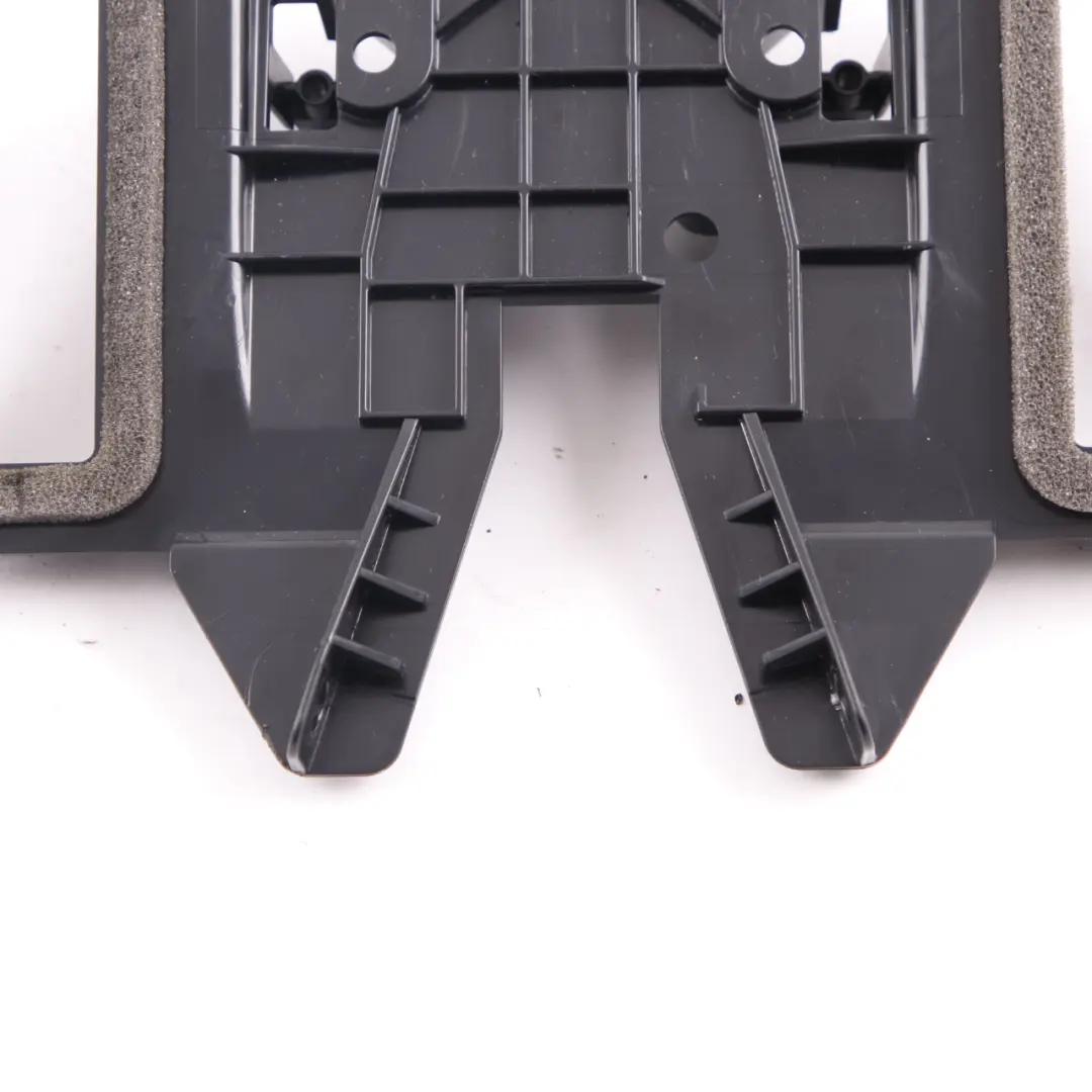 Duct Bracket BMW G30 G31 Adapter Plate Air Channel Center Console to Air with Part number 9302628 Air Duct Bracket BMW G30 G31 Adapter Plate Air Channel Center Console - SKU 9302628 - Part number 9302628