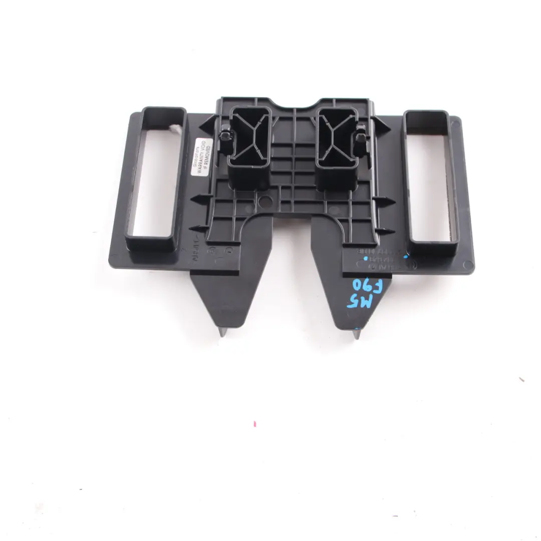 Duct Bracket BMW G30 G31 Adapter Plate Air Channel Center Console to Air with Part number 9302628 Air Duct Bracket BMW G30 G31 Adapter Plate Air Channel Center Console - SKU 9302628 - Part number 9302628