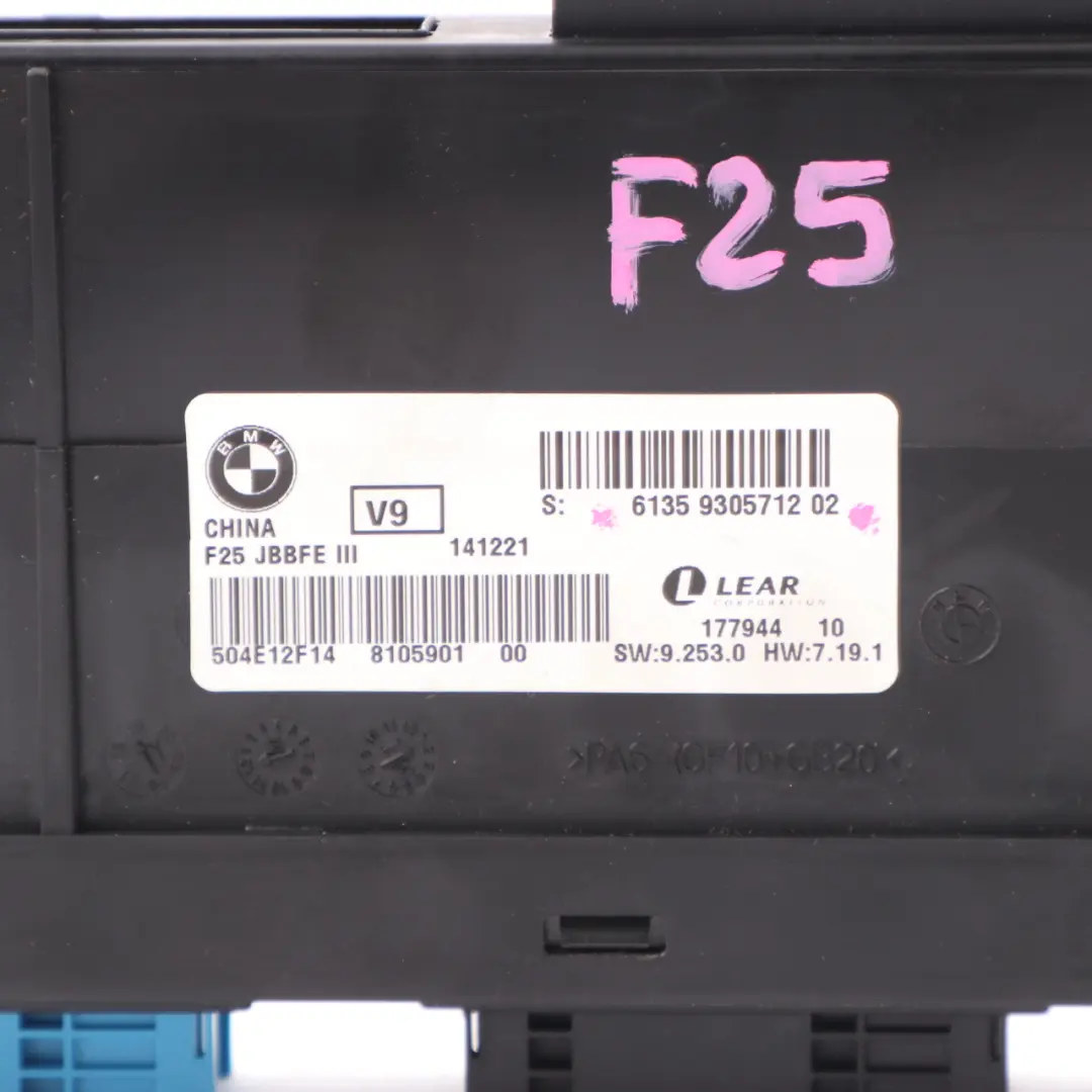 Modulo Di Controllo Della Carrozzeria ECU JBBFE III 3 V9 Lear per BMW X3 F25 con numero di parte 9305712 BMW X3 F25 Modulo Di Controllo Della Carrozzeria ECU JBBFE III 3 V9 Lear - SKU 9305712 - Numero di parte 9305712