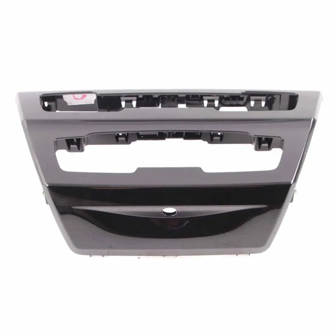 Tapa Consola Central Panel Salpicadero Negro para BMW X1 F48 X2 F39 con número de pieza 9305907 BMW X1 F48 X2 F39 Tapa Consola Central Panel Salpicadero Negro - SKU 9305907 - Número de pieza 9305907