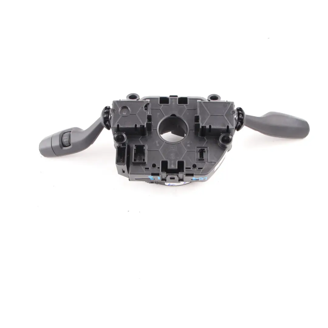 Przełącznik Zespolony Manetki Taśma do BMW X5 F15 X6 F16 X3 F25 o numerze 9305954 BMW X5 F15 X6 F16 X3 F25 Przełącznik Zespolony Manetki Taśma - SKU 9305954-1 - Numer Części 9305954