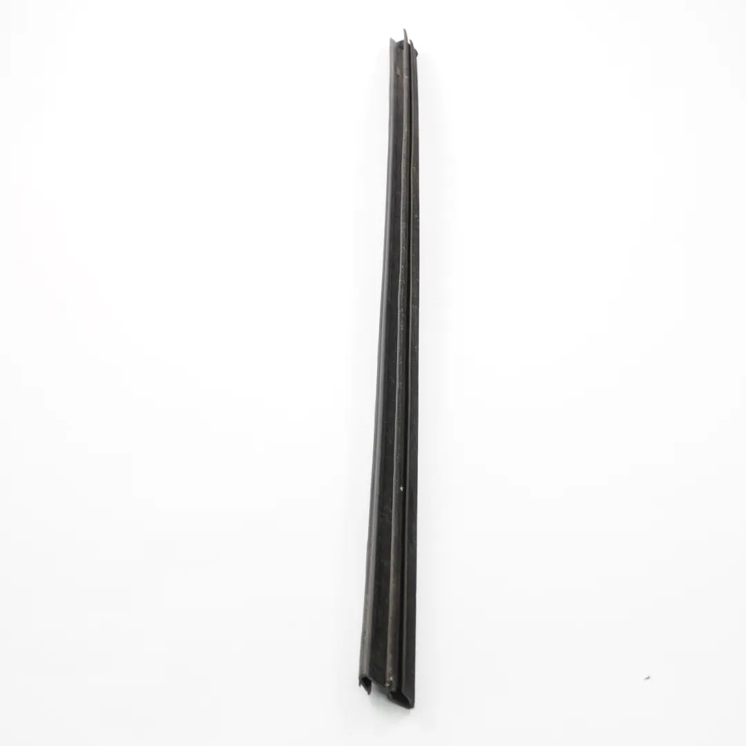 Window Seal Door Front Left N/S Sealing Gasket Strip to Peugeot Partner with Part number 9309Q7 Peugeot Partner Window Seal Door Front Left N/S Sealing Gasket Strip - SKU 9309Q7 - Part number 9309Q7