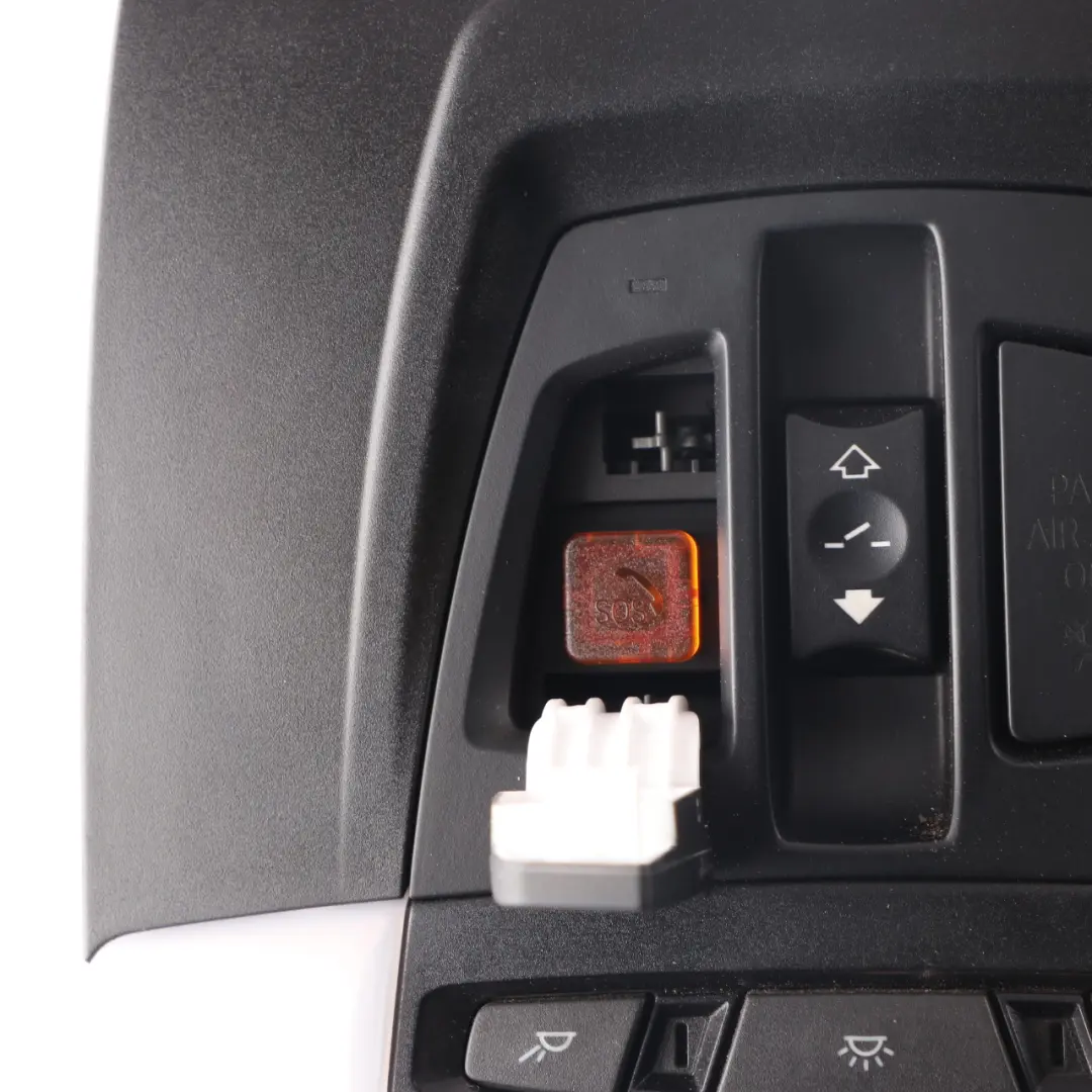 Front Interior Roof Light Panel LED to BMW F20 F21 F30 F31 with Part number 9312496 BMW F20 F21 F30 F31 Front Interior Roof Light Panel LED - SKU 9312496-6 - Part number 9312496