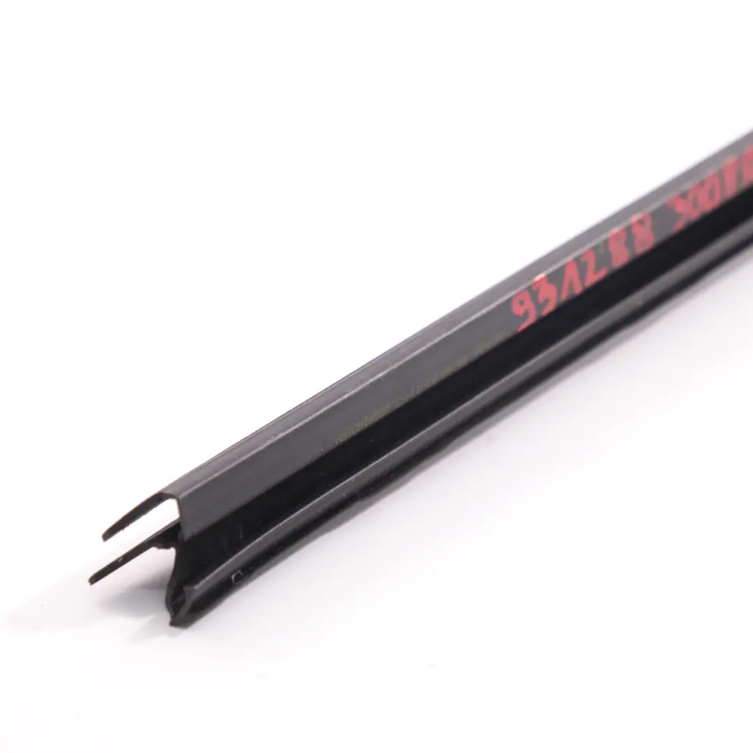 Window Seal Door Rear Right O/S Sealing Gasket Strip to Peugeot 3008 with Part number 931288 Peugeot 3008 Window Seal Door Rear Right O/S Sealing Gasket Strip - SKU 931288 - Part number 931288