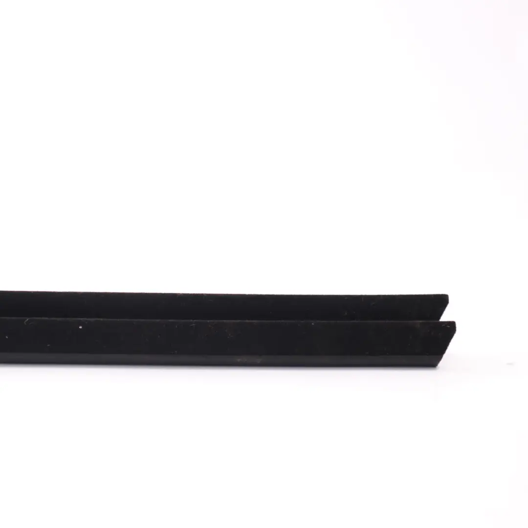 Fenster Dichtung Tür hinten rechts Dichtungsstreifen für Peugeot 3008 mit Teilenummer 931288 Peugeot 3008 Fenster Dichtung Tür hinten rechts Dichtungsstreifen - SKU 931288 - Teilenummer 931288