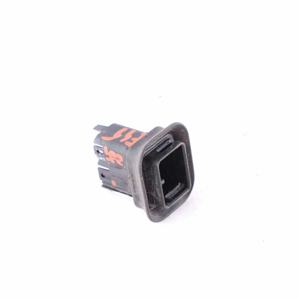BMW F45 F46 F48 X1 Connector Housing Exterior Mirror - SKU 9313124 - Part number 9313124
